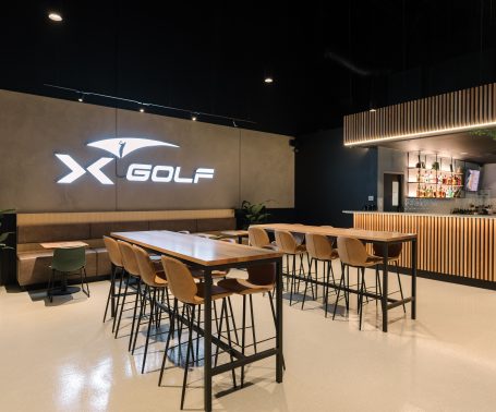 X Golf Bar